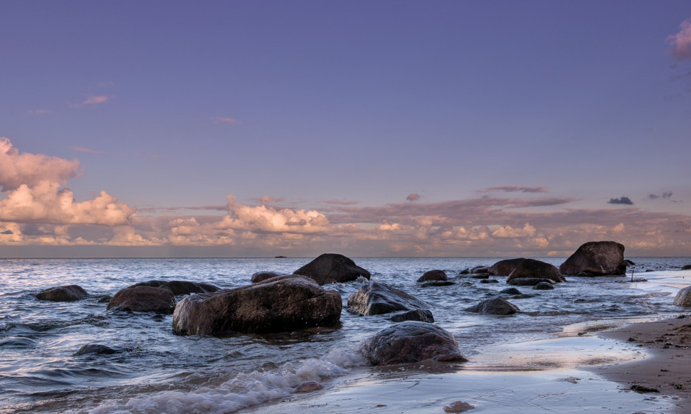 Sparen für den Küstenurlaub: Tipps für günstige Ostsee-Reisen