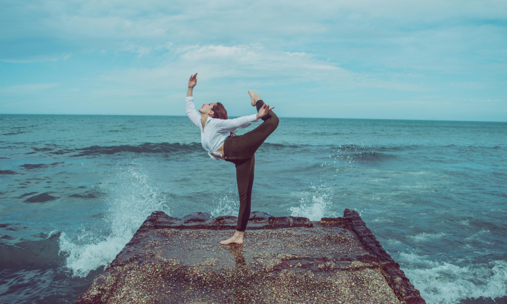 Yoga am Strand: Entspannende Sportarten in Kiel